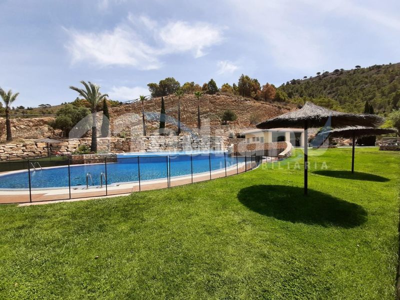 Foto 7d9d0233-950c-4e28-bdfa-1dfe82e11505. Pis amb calefacció aparcament piscina a Rincón Alto Benidorm