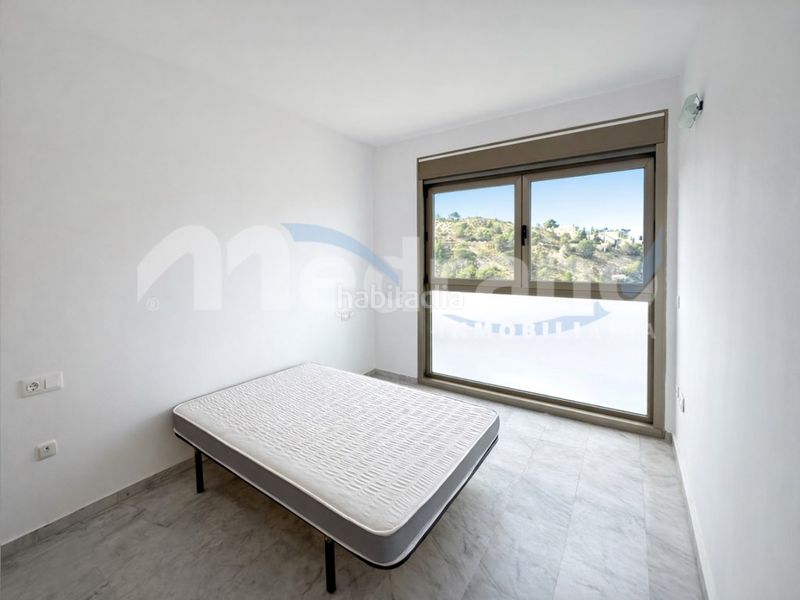 Foto a5644c55-85a3-4c7d-a937-03c8f7ac725e. Pis amb calefacció aparcament piscina a Rincón Alto Benidorm