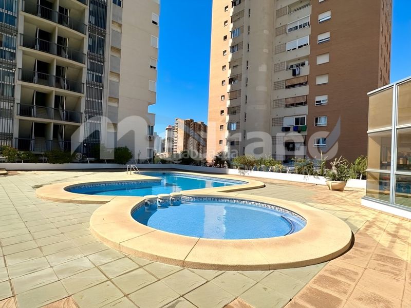 Foto 58165a9a-a5fc-47bd-9b95-f96453961e82. Pis amb aparcament piscina a Playa Poniente Benidorm