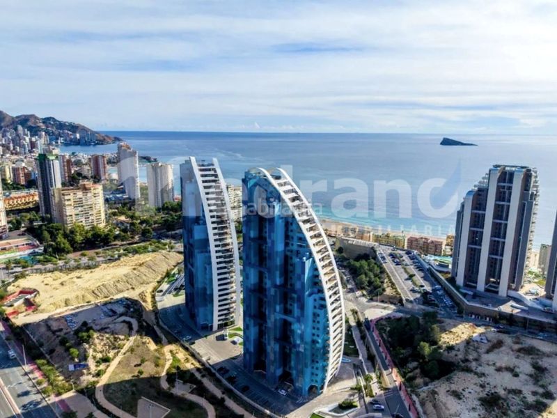 Foto 022f3fd5-6b1a-4b2e-bcfe-a370794bdb0e. Pis amb calefacció aparcament piscina a Playa Poniente Benidorm