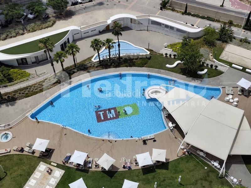 Foto 912c1c1c-16f8-43a9-aabf-bbee05d89be6. Pis amb calefacció aparcament piscina a Playa Poniente Benidorm