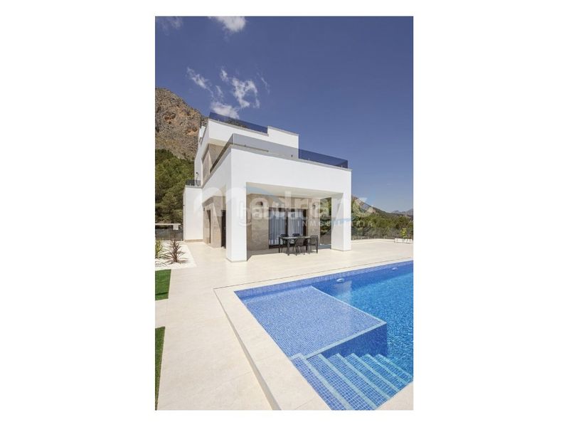 Foto c077e0f2-e96b-4989-b482-d2727b715938. Casa amb calefacció aparcament piscina a balcón de ponoig - Polop paradis - Polop hills Polop
