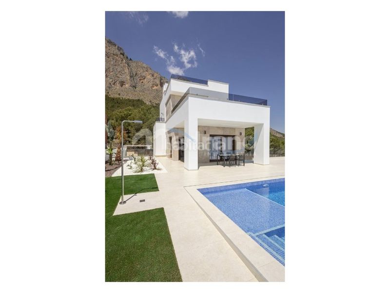 Foto e86f6141-8f66-4ff5-8acb-c835f136c10a. Casa amb calefacció aparcament piscina a balcón de ponoig - Polop paradis - Polop hills Polop
