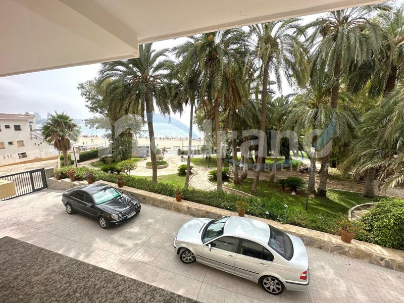 Foto 43967adc-611c-4c5d-a420-df022805527c. Pis amb calefacció aparcament a Playa Poniente Benidorm