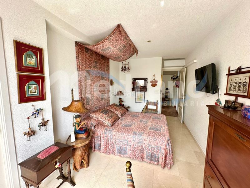 Foto 4a9be372-0dcc-4530-a5be-062d99fa6941. Pis amb calefacció aparcament a Playa Poniente Benidorm