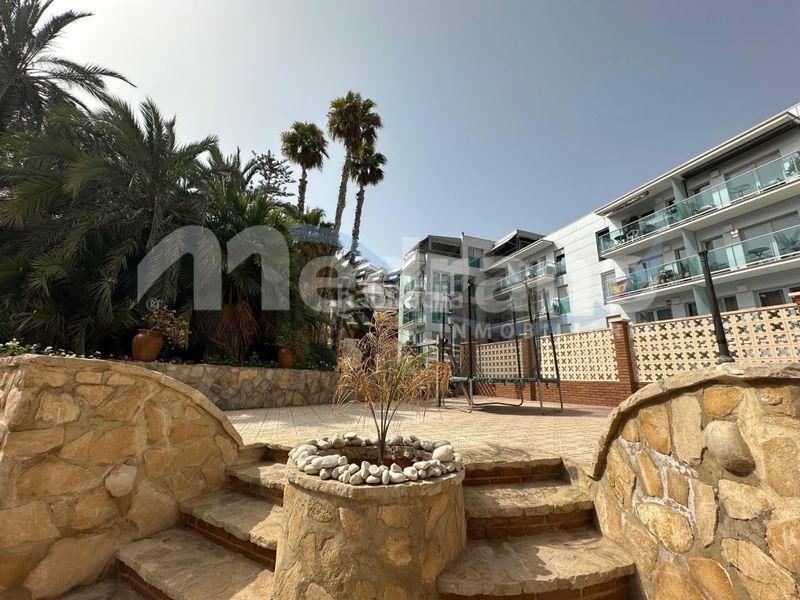 Foto 7708db73-8860-424b-b307-840aef0485f9. Pis amb calefacció aparcament a Playa Poniente Benidorm