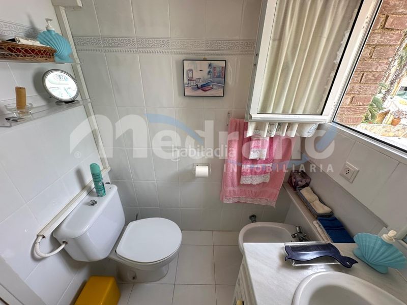 Foto b7d5b9bc-b75b-4857-8780-29bf5257443b. Pis amb calefacció aparcament a Playa Poniente Benidorm