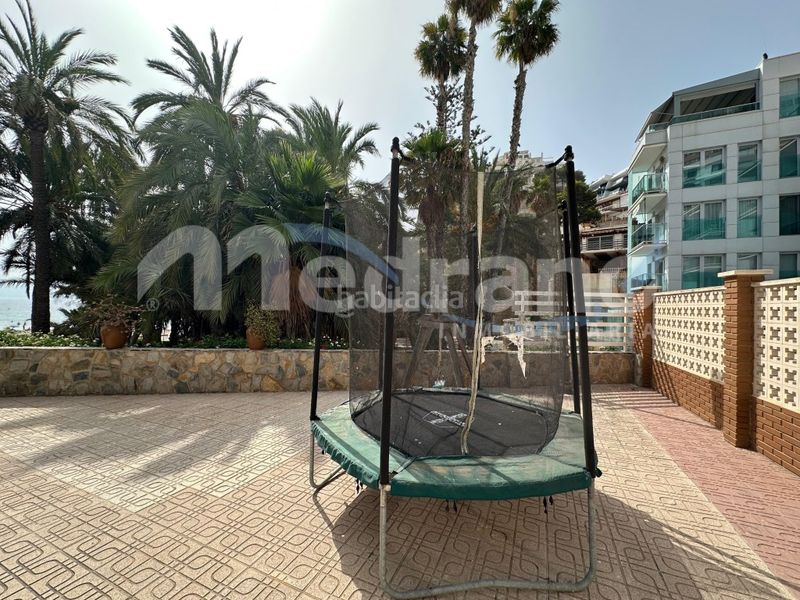 Foto c3d9c9e1-b867-44ef-8275-b01191af0838. Pis amb calefacció aparcament a Playa Poniente Benidorm