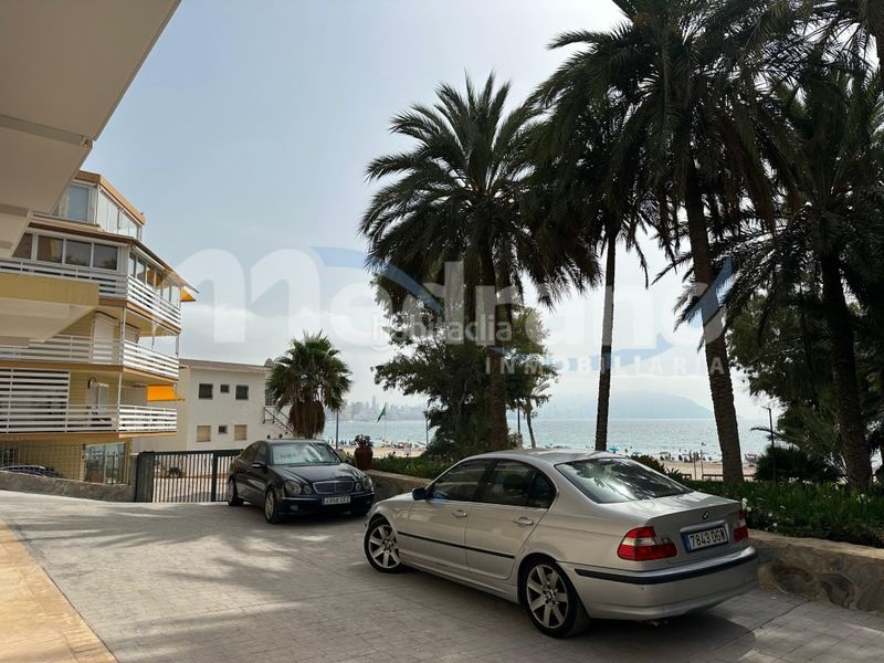 Foto f2de56ed-850c-4949-926c-6d4df37a7509. Pis amb calefacció aparcament a Playa Poniente Benidorm