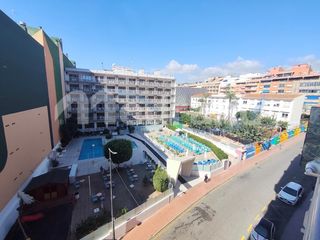 Flat  Plaza ss.mm.los reyes de españa. Se vende magnifico piso de 3 dormitorios en laigüera, benidorm