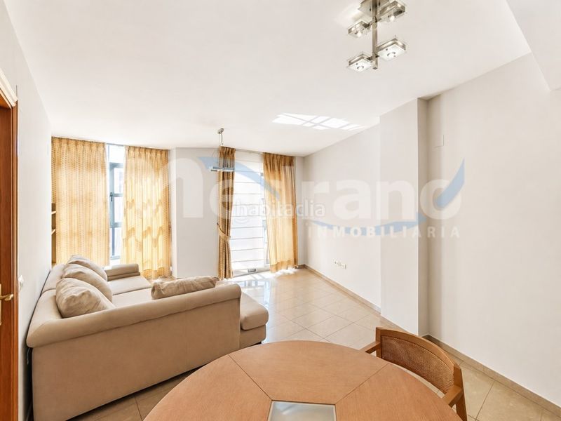 Foto eb462bb3-4836-4baf-8bd7-d75a4b7ed1e8. Pis a Centro Urbano Benidorm
