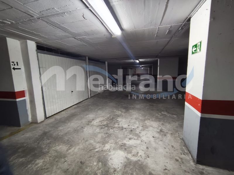 Foto c4ea16f8-7e97-4f23-b882-cda5b4ab5cfe. Aparcament cotxe a Playa Poniente Benidorm