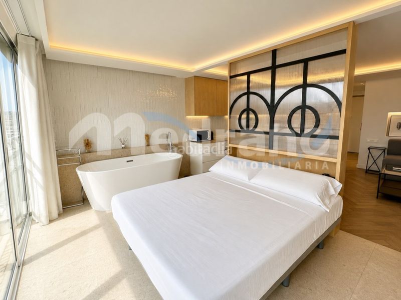 Foto c52cdb9f-a3c4-4401-9711-bfd9c9c6b3ce. Apartament amb aparcament piscina a Rincón Alto Benidorm