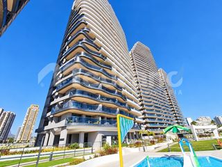 Miete Etagenwohnung  Calle brasil. Alquiler todo el año, vivienda de lujo en playa de poniente, ben