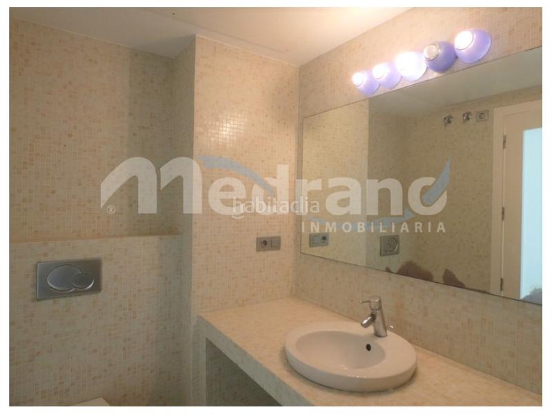 Foto 613b99dc-0e61-4e89-82ed-bf2125d26e80. Àtic amb calefacció aparcament piscina a Playa Poniente Benidorm