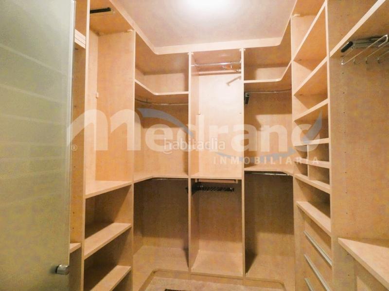 Foto 67055dfd-45e8-40ce-a137-334af9ba17de. Àtic amb calefacció aparcament piscina a Playa Poniente Benidorm