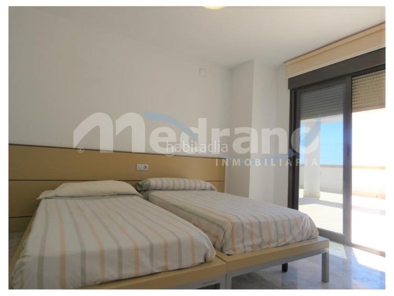 Foto c8d7f50d-370b-48f7-ad45-3df75f432ac9. Àtic amb calefacció aparcament piscina a Playa Poniente Benidorm