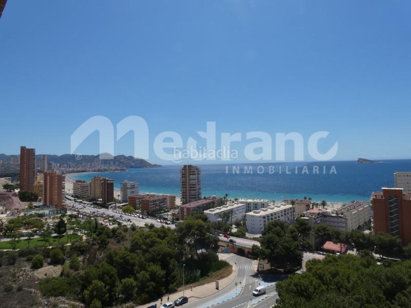 Foto f237c807-a99a-428f-9420-d19bd5b2b02b. Àtic amb calefacció aparcament piscina a Playa Poniente Benidorm