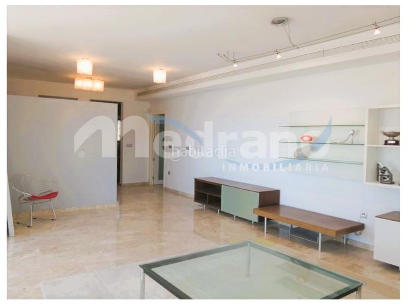 Foto fc61caa7-a79a-44cd-ae7b-9e04a5ddf88d. Àtic amb calefacció aparcament piscina a Playa Poniente Benidorm