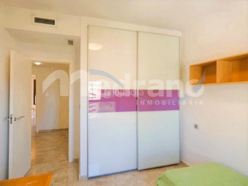 Foto fe326472-825b-4408-87ef-43f34b5fba00. Àtic amb calefacció aparcament piscina a Playa Poniente Benidorm