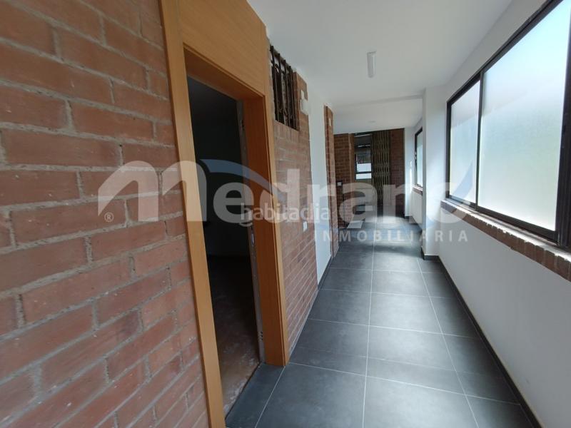 Foto 254c402a-7fa1-4e94-83a4-97278f780f18. Lloguer local comercial a Levante Alto Benidorm