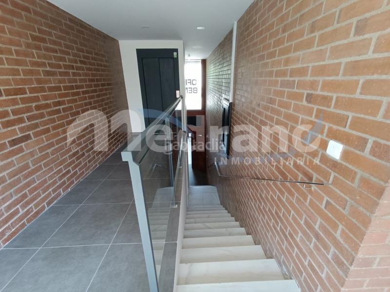 Foto a5bfe358-772d-41a4-a411-67250bec51fe. Lloguer local comercial a Levante Alto Benidorm