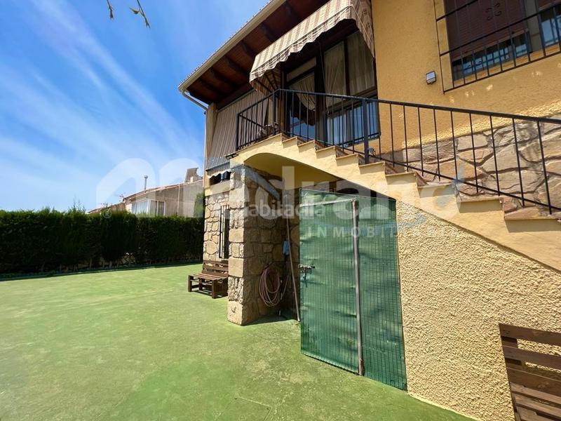 Foto 1671513a-c6cb-4ba7-80de-5dda21f9c5a0. Xalet amb calefacció aparcament a Coloma Nucia (la)