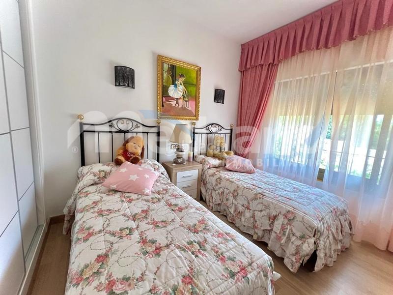 Foto 39594808-31c0-4b24-a7b7-257839e1762c. Xalet amb calefacció aparcament a Coloma Nucia (la)