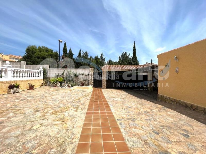 Foto 60db44bb-6985-4417-a633-5701fff1a931. Xalet amb calefacció aparcament a Coloma Nucia (la)