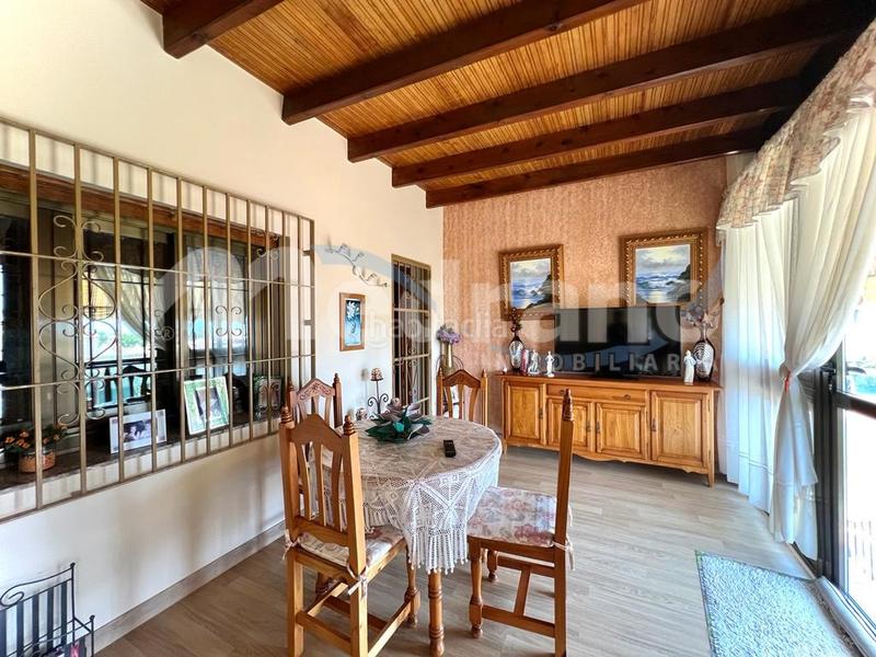 Foto 673e0580-205a-4e79-9da6-752fb105e3fb. Xalet amb calefacció aparcament a Coloma Nucia (la)