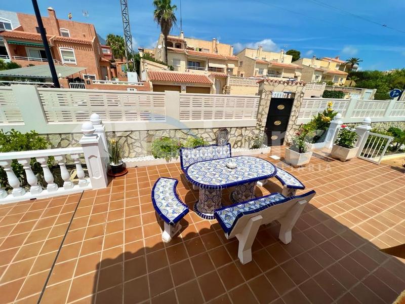 Foto 746f0edb-9c7a-4bf4-a4f9-c4f43231cc91. Xalet amb calefacció aparcament a Coloma Nucia (la)