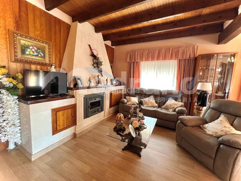 Foto 876e780d-91c4-460f-af44-483ad9398c88. Xalet amb calefacció aparcament a Coloma Nucia (la)