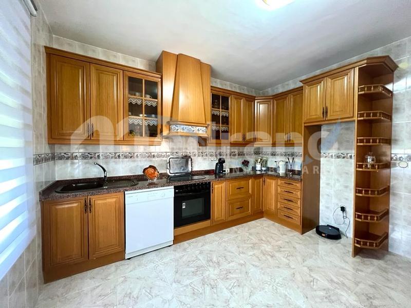 Foto 987370b6-af83-41da-9928-7a4049e235cf. Xalet amb calefacció aparcament a Coloma Nucia (la)