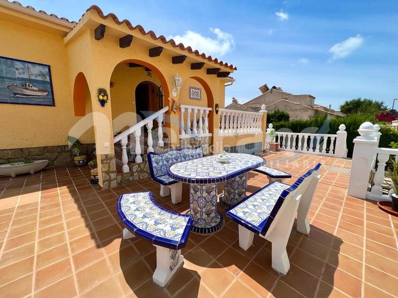 Foto ab9c4680-aa8f-40da-8bf5-f6a3587667d7. Xalet amb calefacció aparcament a Coloma Nucia (la)