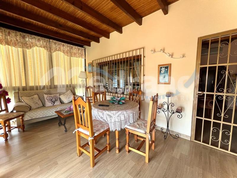 Foto b62d7c4d-bbe3-43fe-b9da-55a05f25fb0a. Xalet amb calefacció aparcament a Coloma Nucia (la)