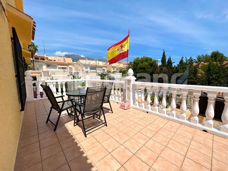 Foto b6ca2cc2-0d5b-4db1-ad89-d5476afcef3a. Xalet amb calefacció aparcament a Coloma Nucia (la)