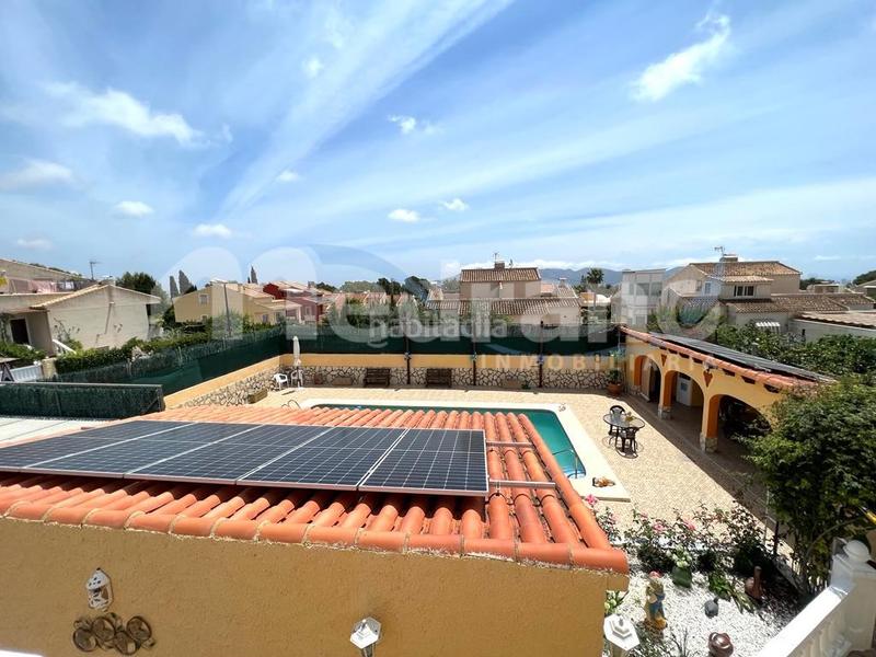 Foto cf74850e-26e6-4f23-9147-52a36b9fab92. Xalet amb calefacció aparcament a Coloma Nucia (la)