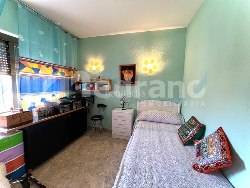 Foto ed7950af-4773-4701-99d6-cf933fc1046e. Xalet amb calefacció aparcament a Coloma Nucia (la)