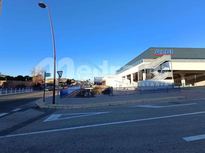 Foto bcf61a5c-f928-4c55-a07e-aa144a3380e6. Affitto locale commerciale in cala Finestrat Finestrat