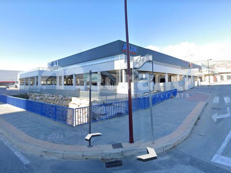 Foto 781dae8f-7ac9-4f75-9806-d607ff133dc8. Alquiler local comercial  en centro comercial leroy merlín en Finestrat