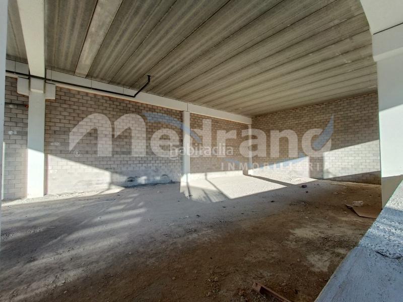 Foto b7e93078-421f-42d6-8dfa-e4ca28fbd38a. Alquiler local comercial  en centro comercial leroy merlín en Finestrat