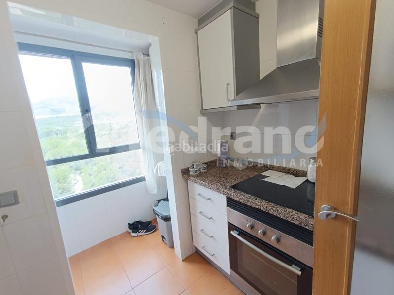 Foto 9b3ad408-be3c-4e01-97b1-7588d233a972. Affitto appartamento con riscaldamento parcheggio piscina in Benidorm