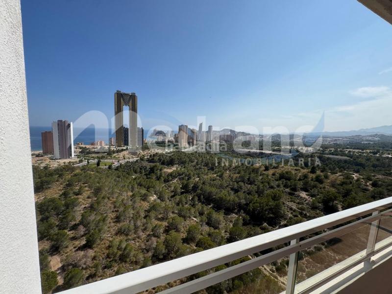 Foto f368157d-4b71-4512-819b-0e4dea564ad9. Affitto appartamento con riscaldamento parcheggio piscina in Benidorm