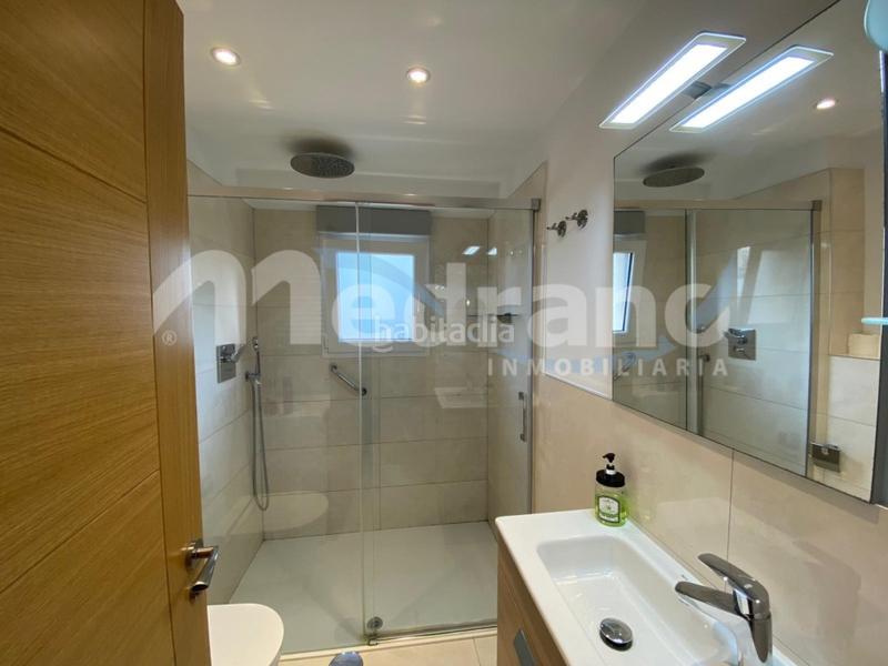 Foto 81529c28-763f-45da-a87a-c3c11e2d954e. Appartamento con riscaldamento parcheggio piscina in Benidorm