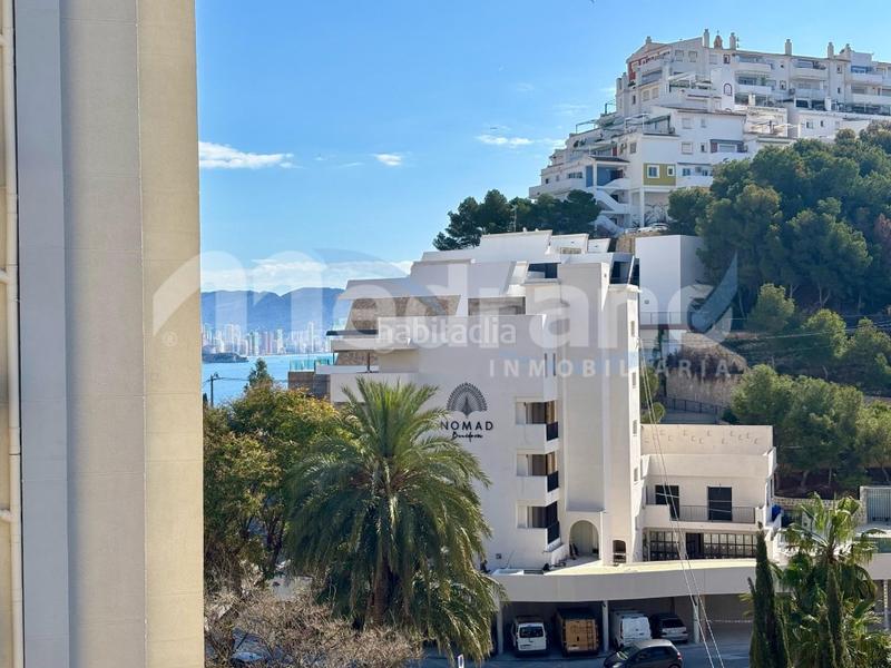 Foto eb37aea3-61b1-488f-8cf5-8eb792458883. Appartamento con riscaldamento parcheggio piscina in Benidorm