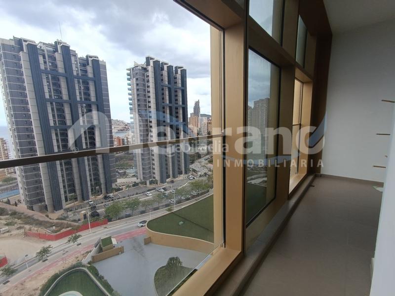 Foto 178346e9-41a2-4ad7-b1a7-29407ebd3250. Alquiler piso alquiler intempo 2 dormitorios, en Playa Poniente Benidorm