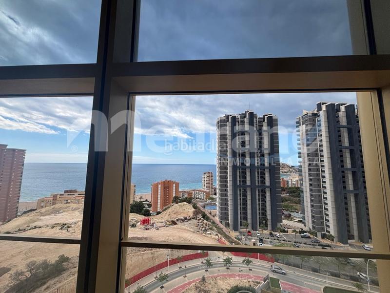 Foto 1c7a76a0-4d09-456e-94c4-eb21a20d5674. Alquiler piso alquiler intempo 2 dormitorios, en Playa Poniente Benidorm
