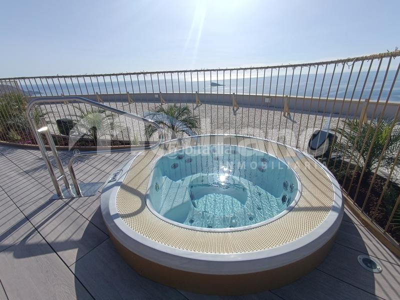 Foto 94f8492a-da61-48bf-b64a-b614bd7dd218. Alquiler piso alquiler intempo 2 dormitorios, en Playa Poniente Benidorm