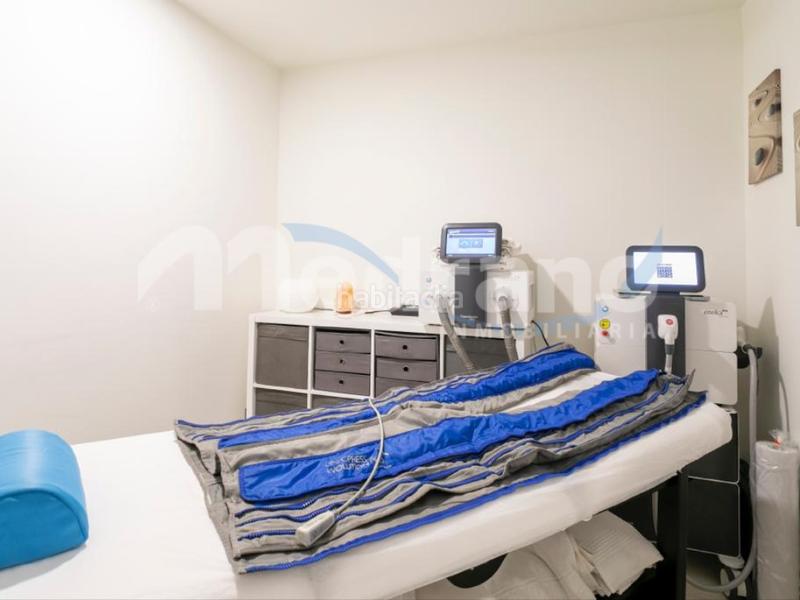 Foto bde74f0b-da37-4d87-b826-1d2f06a15bc2. Miete etagenwohnung mit parking in Playa Poniente Benidorm