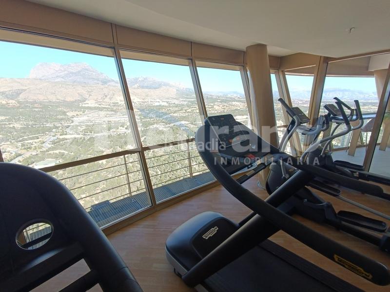 Foto d2fad247-51fd-4afe-b698-101a089d18d6. Rent flat with parking in Playa Poniente Benidorm